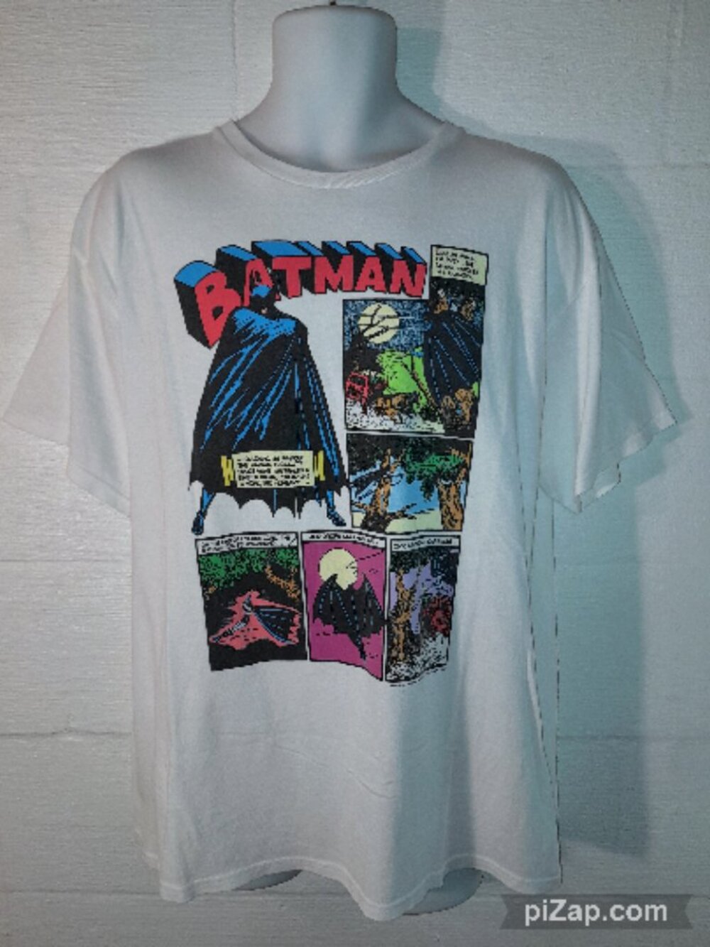 Batman DC Comics Men's Adult XL T-Shirt Comic Strip Graphic Novel Superhero - Picture 2 of 6